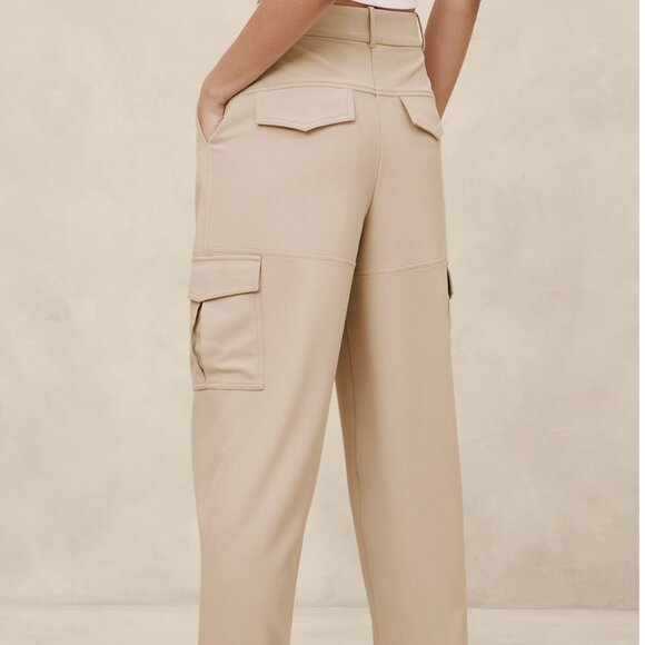 Banana Republic High-Rise Straight Twill Cargo Pant - Picture 3 of 5